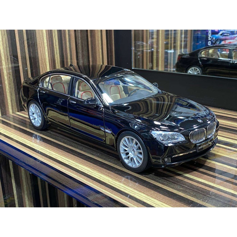 1/18 Diecast BMW 760Li Black Kyosho Scale Model Car