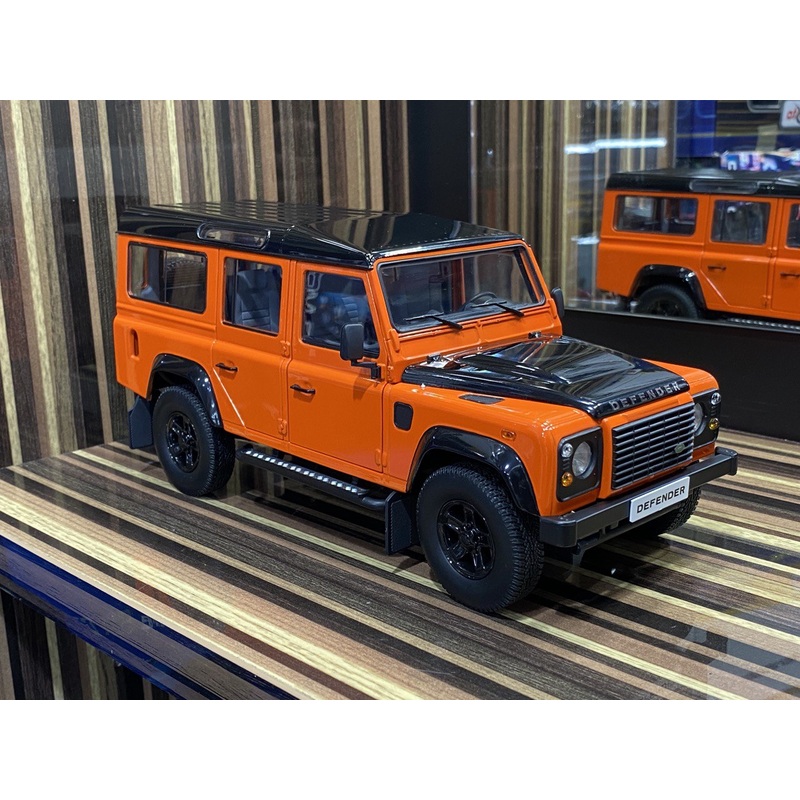 1/18 Diecast Land Rover Defender 110 Orange Century Dragon Scale Model Car