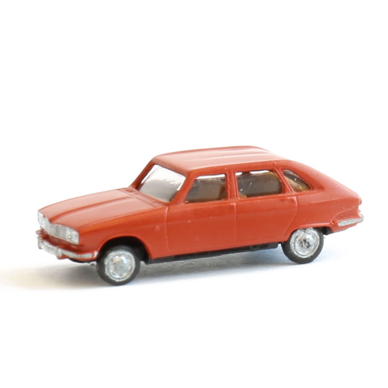 Car Renault R16 red brown