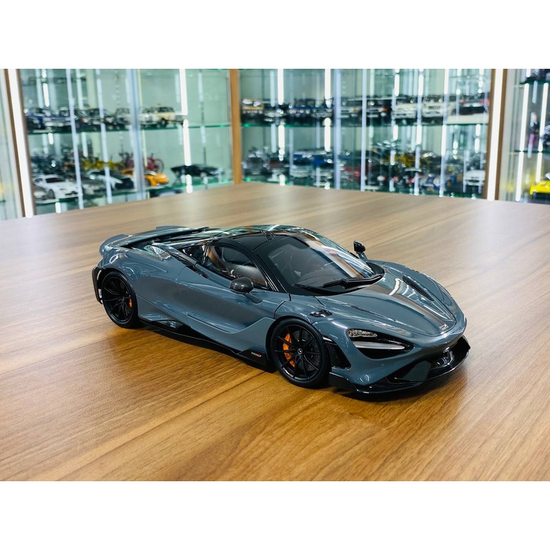 HDP McLaren 765 LT - 1/18 Diecast, Ceramic Grey, Limited to 600 Pieces