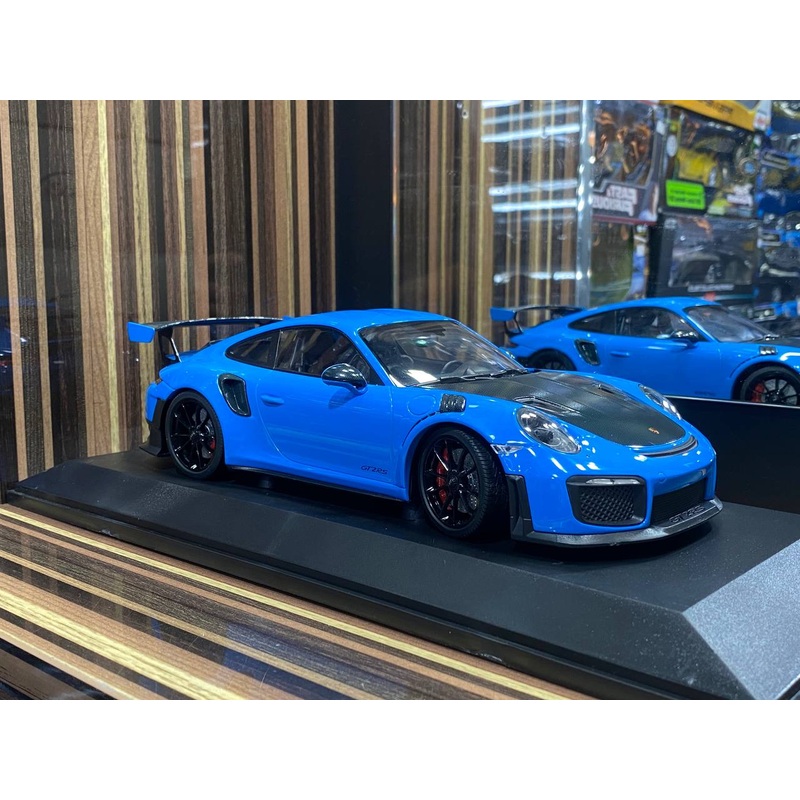 Porsche 911 GT2 RS 2018 Minichamps  Model Car