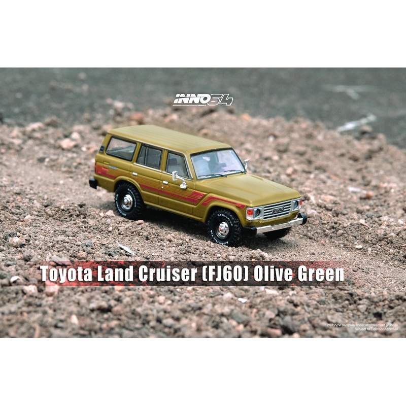 Inno64 1:64 TOYOTA LAND CRUISER FJ60 Olive Green