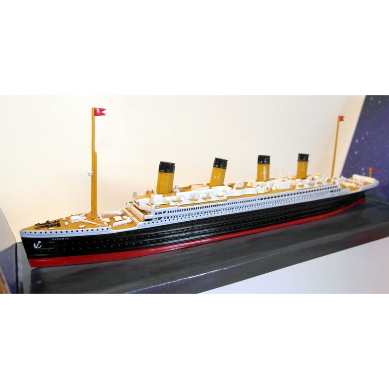 Claytown 1/1136 Scale Plastic - 50003 Titanic The Unsinkable Ship of Dreams