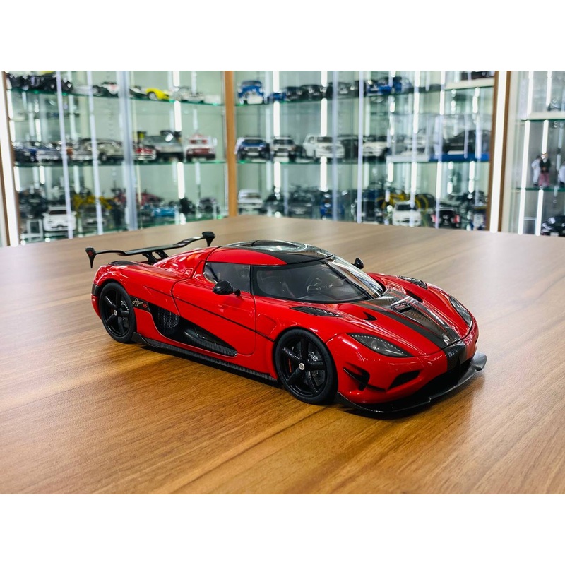 1/18 Diecast AUTOart Koenigsegg Agera RS Red / Black