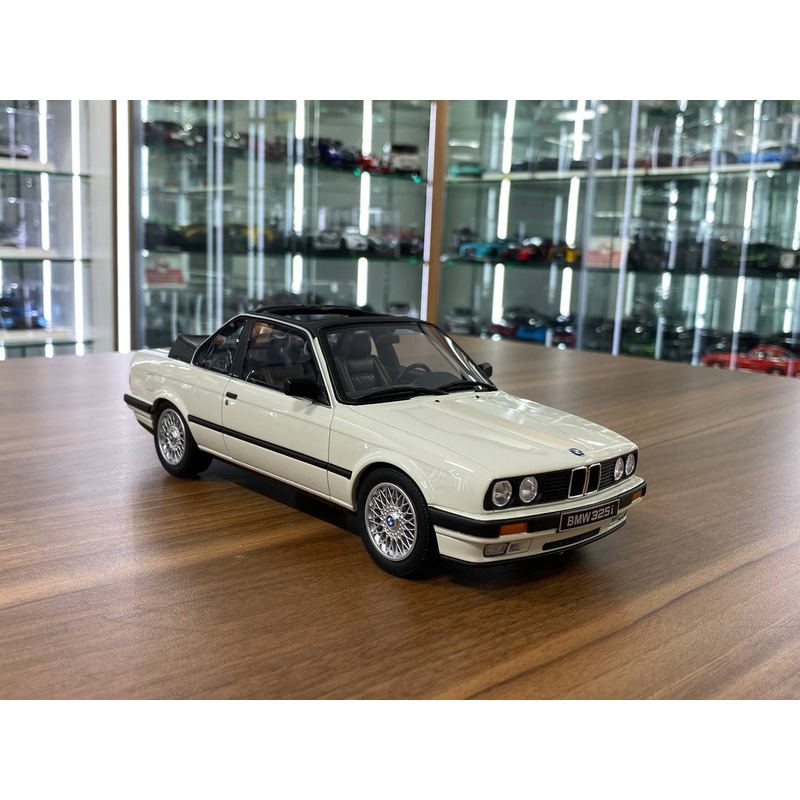 1/18 Resin Model OttO Mobile BMW 325i TC2 Baur E30  White  Limited 2000 pcs