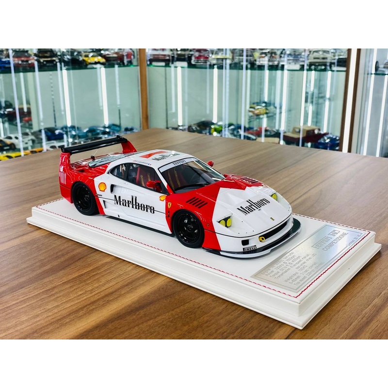 Davis & Giovanni Ferrari F40 Compattizione Resin Model - Marlboro | 1/18