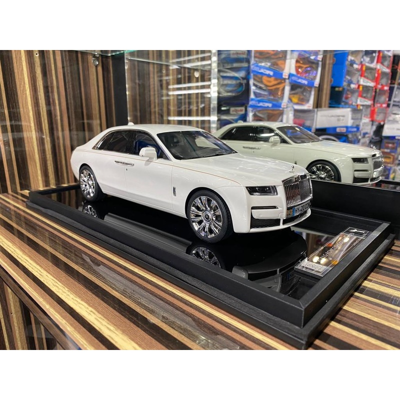 1/18 Resin Rolls-Royce Ghost EWB White Resin Model Car by Motorhelix