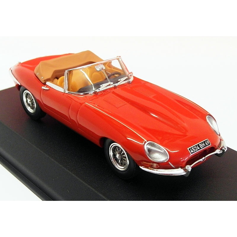 Norev 1/43 Scale Model Car 270062 - 1961 Jaguar E-Type - Carmin Red