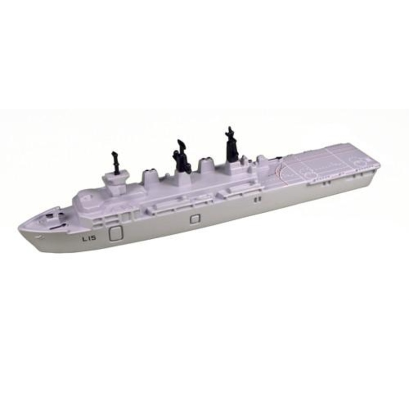 TRIANG HMS Bulwark L15 - 1:1200 Scale
