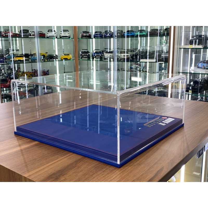1/18 Acrylic Display Case Blue Leather Base [NISMO Z-tune Custom Print]