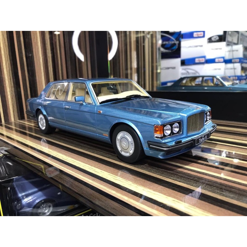 1/18 Diecast Bentley Turbo R Blue GT Spirit Scale Model Car