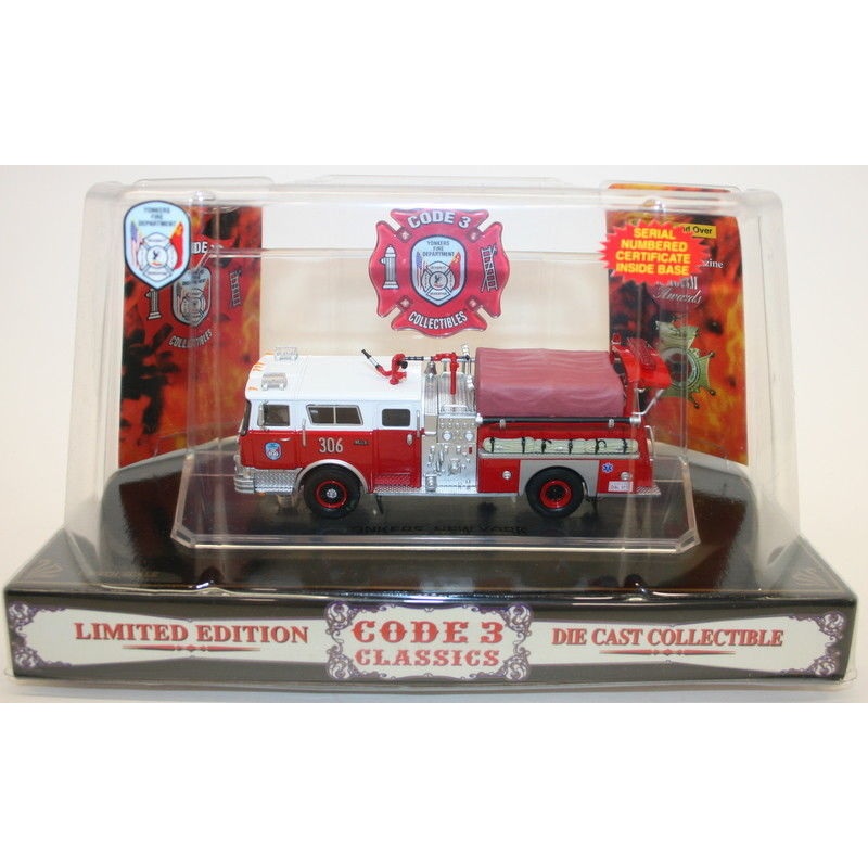 Code 3 Classics 1/64 Scale Model mack Fire Engine 12371 Yonkers New York