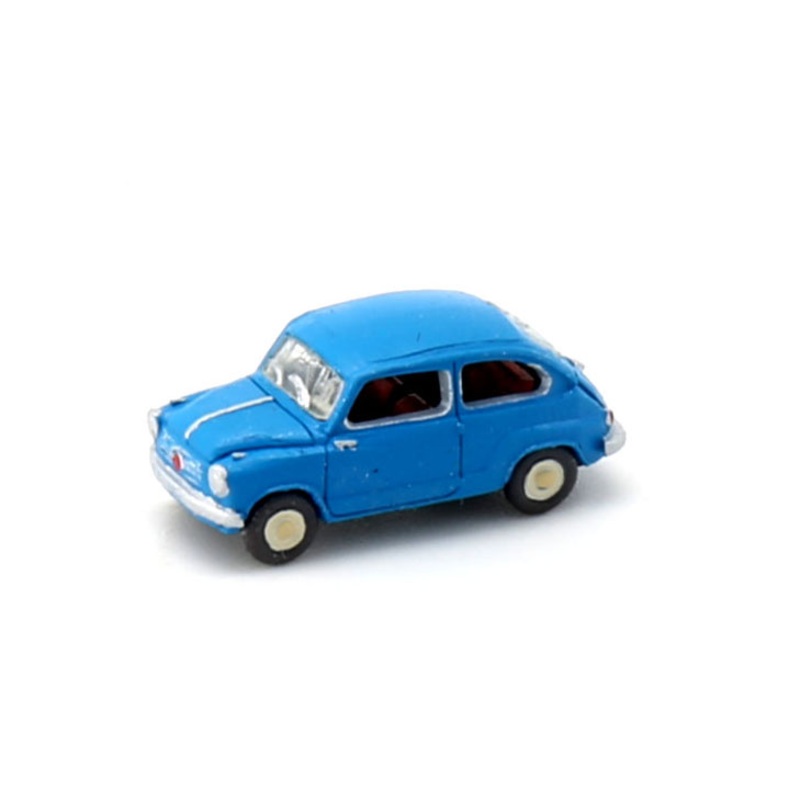 Finished model Fiat 600 blue