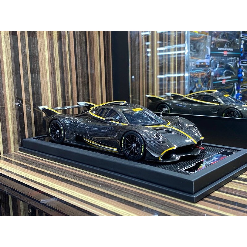 Pagani Huayra R VIP Models