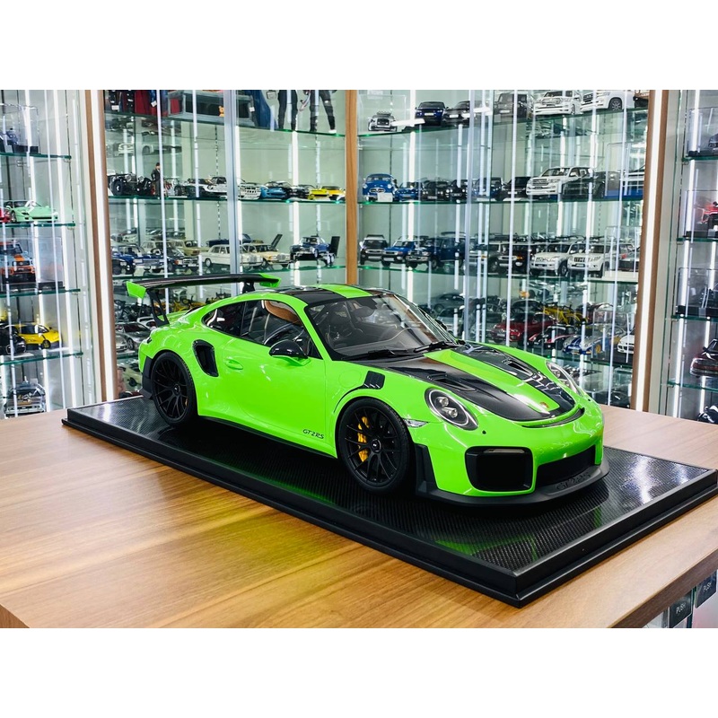 Dino Models Porsche 911 GT2 RS  1/8 Resin Model, Acid Green, Limited 20