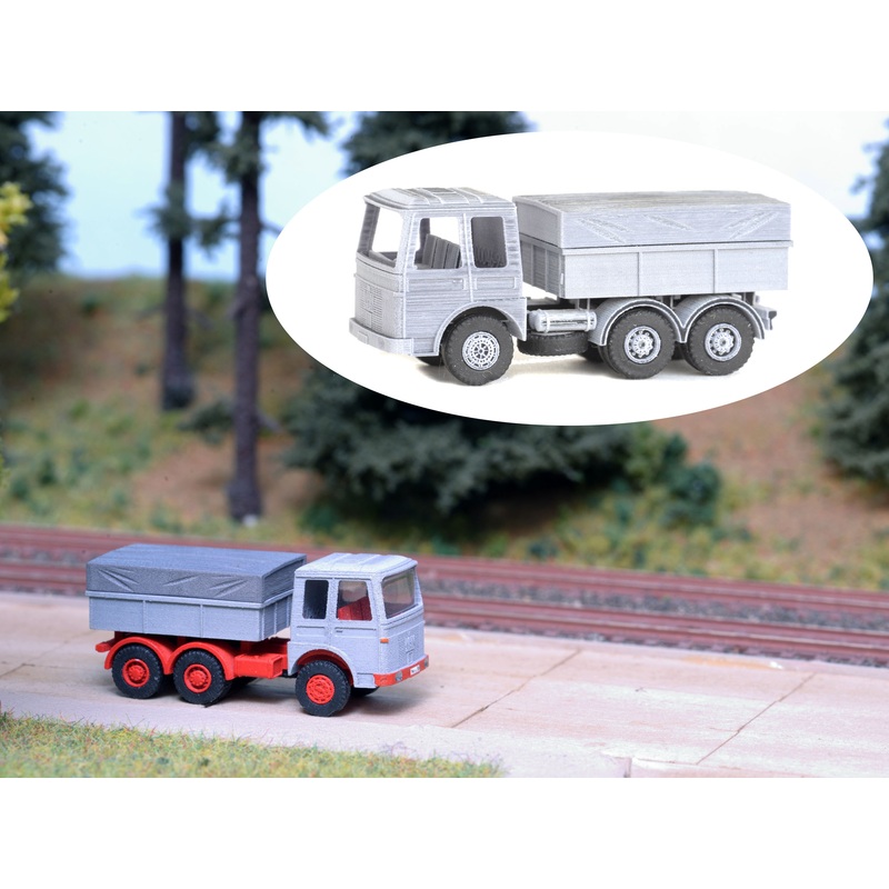 MAN F8 tractor with ballast platform and tarpaulin