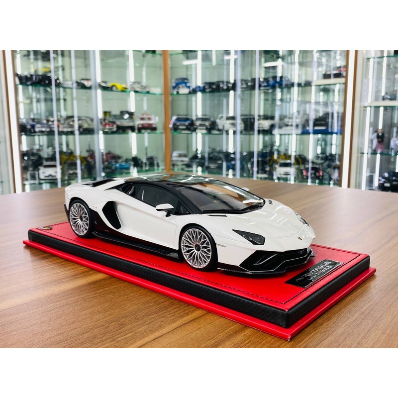 1/18 resin MR Collection Lamborghini Aventador ULTIMATE white Limited Edition
