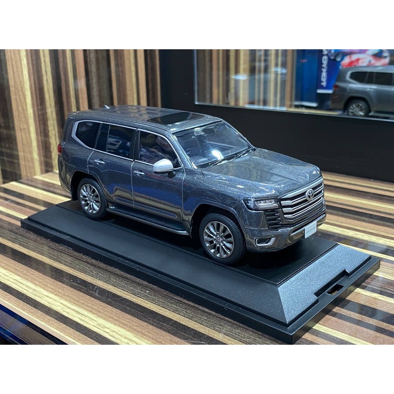 1/32 Diecast Miniature Toyota Land Cruiser 300 Grey Model Car