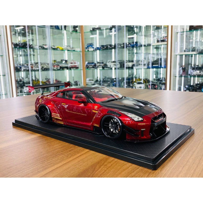 1/18 resin model Ignition Model  Nissan GT-R R35 LBWK red / black