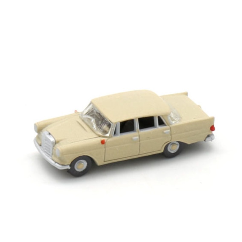 Finished model Mercedes-Benz 190 beige