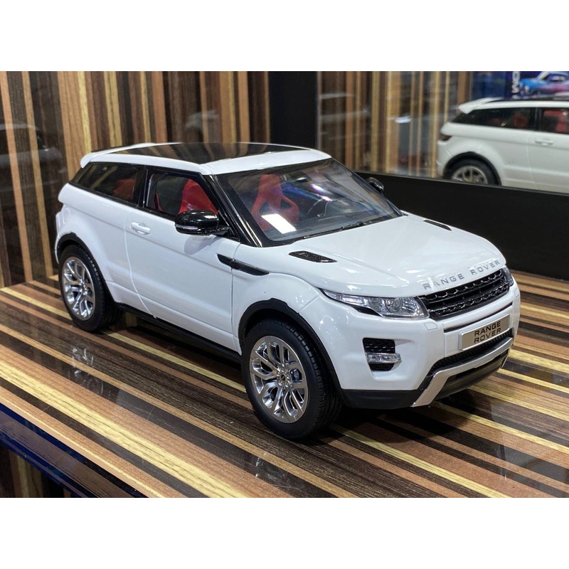 1/18 Diecast Land Rover Range Rover Evoque White by GTA