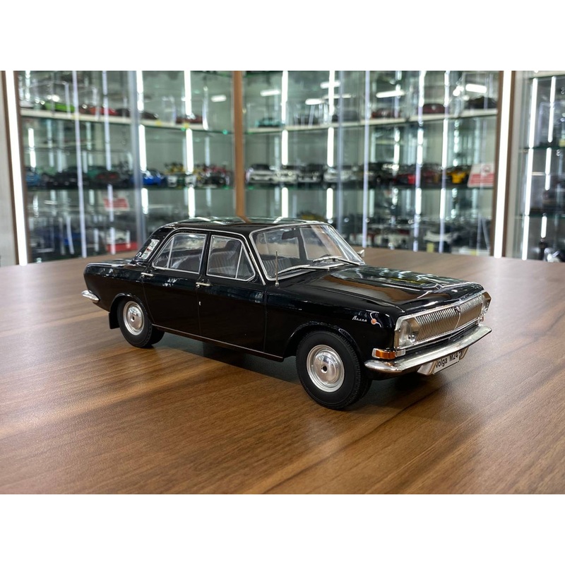 1/18 Resin Volga M-24 MCG Black Model Car