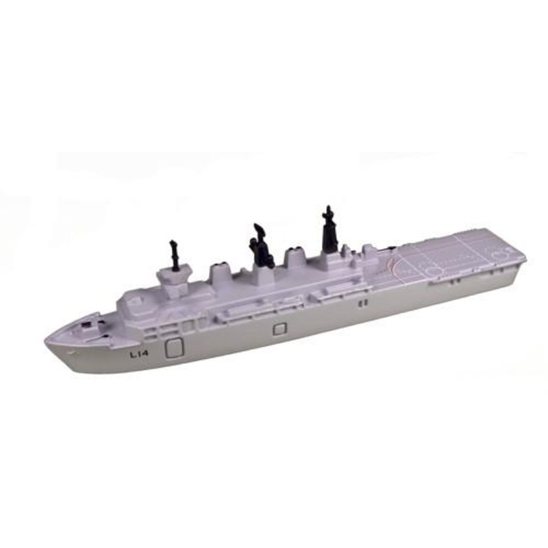 TRIANG HMS Albion L14 - 1:1200 Scale