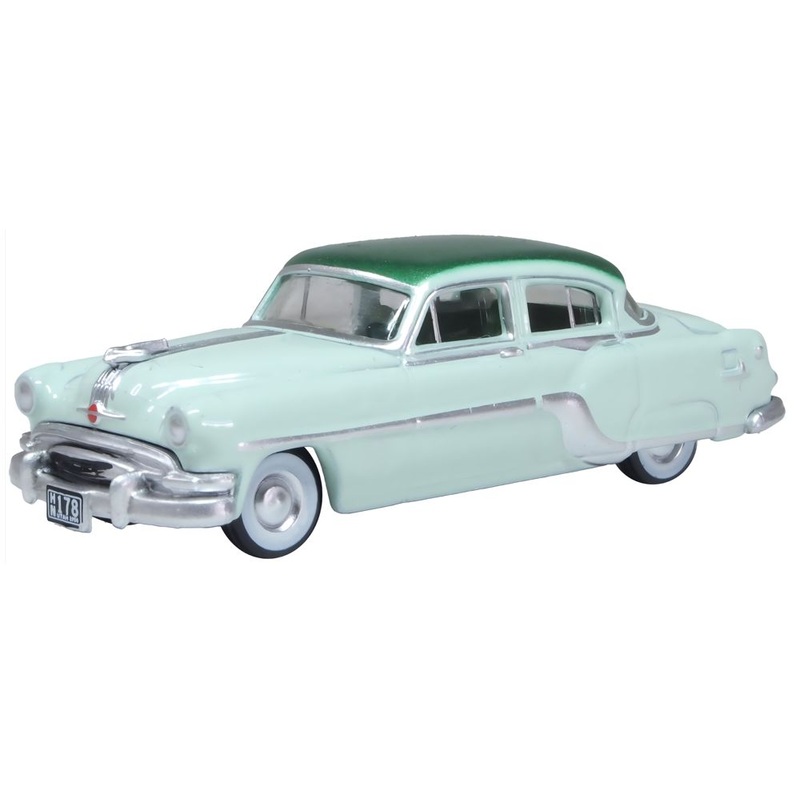 1954 Pontiac Chieftain 4 Door Shannon Green/brookmere Green 1:87