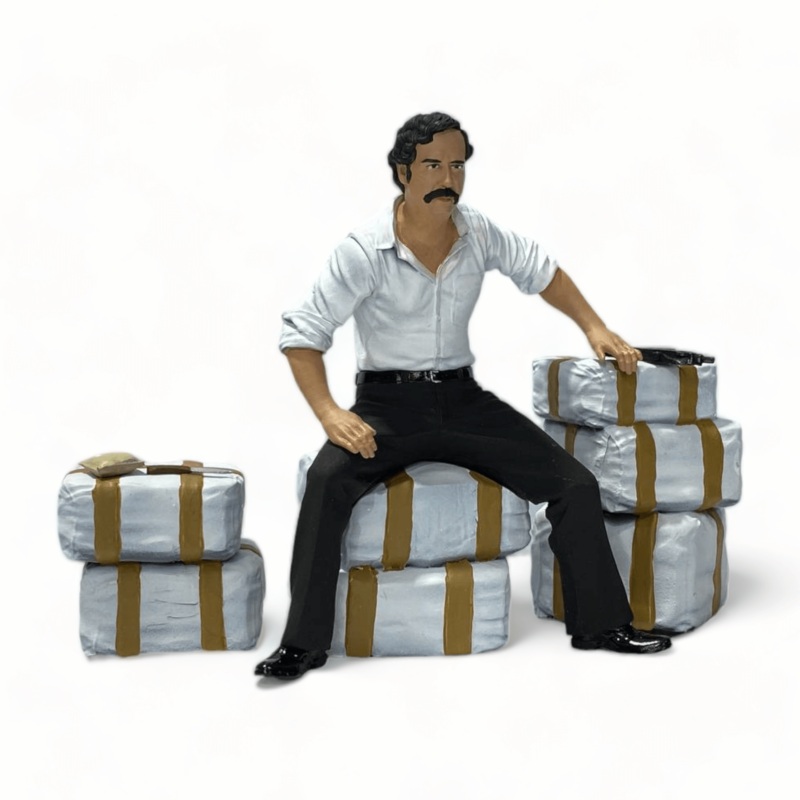 Scale Figure Pablo Escobar by SF 1/18 SF-118192