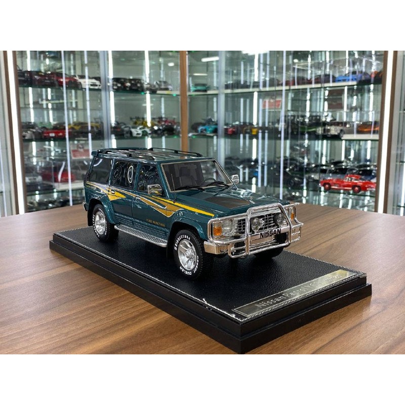 1/18 Diecast Nissan Patrol Super Safari Y60 Green IVY Models Scale Model Car