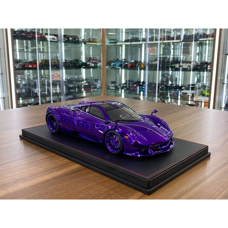 Two Eleven Models 1:18 Pagani Huayra  Purple Chrome (Limited Edition of 30)