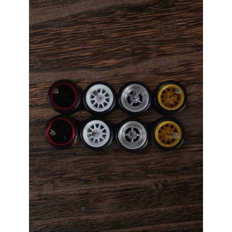 Rubber tires wheels (set 4) 1:64 W-9