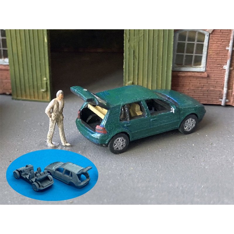 Volkswagen Golf with opened tailgate