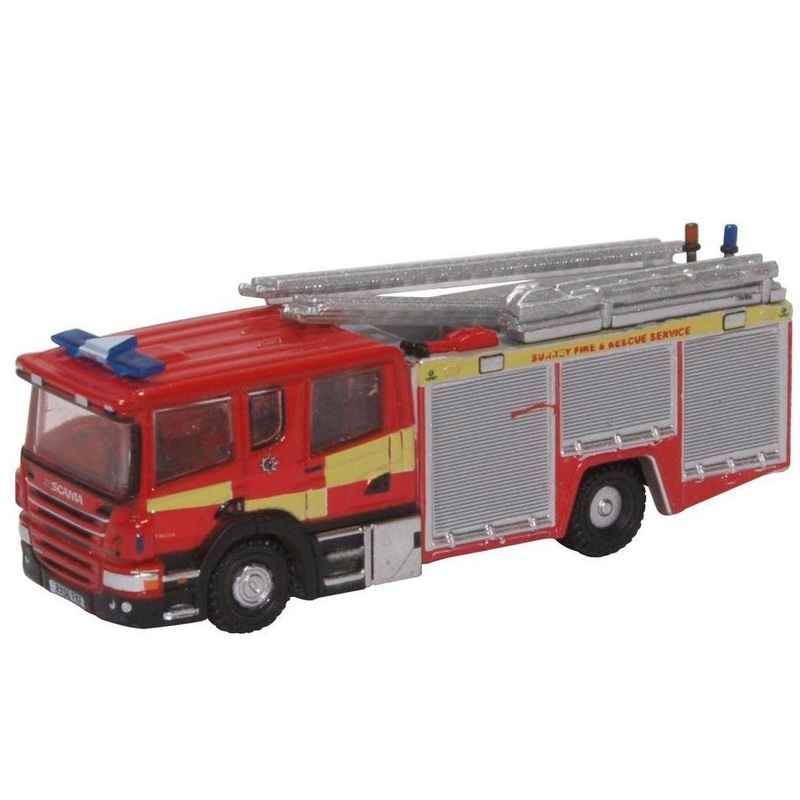 LKW Scania Pump Ladder Surrey Fire and Rescue 