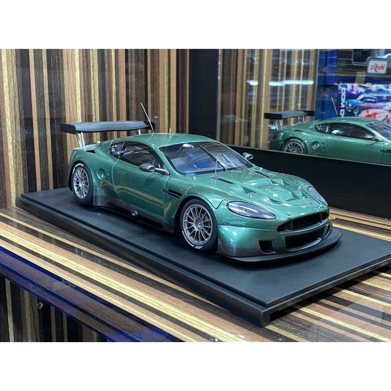 1/18 Diecast Aston Martin DBR9 Plain Body Version Green AUTOart Scale Model Car