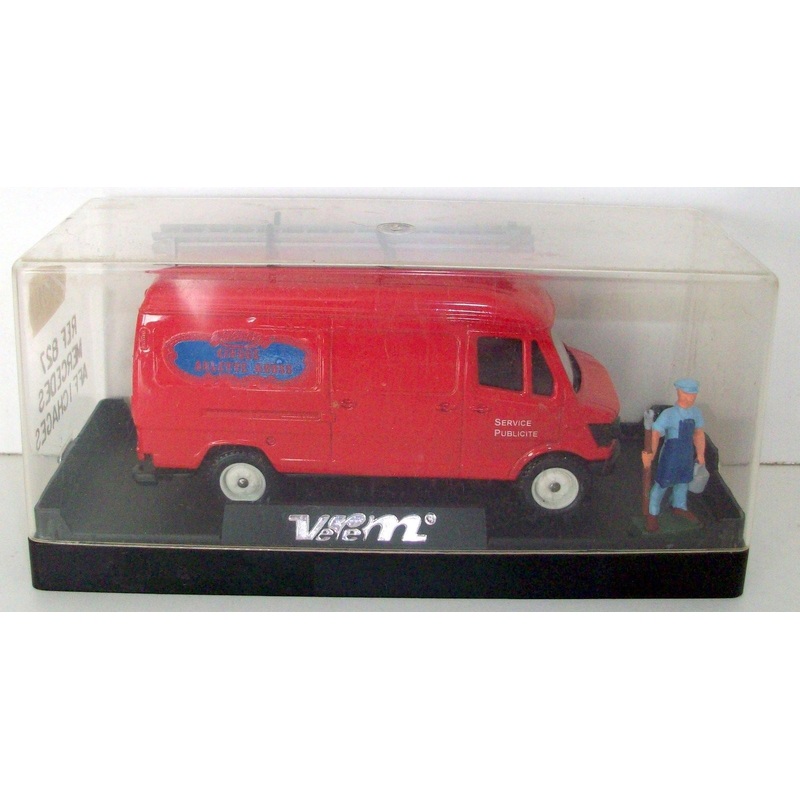 SOLIDO VEREM 1/43 - 827 MERCEDES AFFICHANGES  + FIGURE