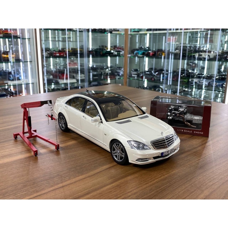1/18 Diecast Motor-Helix Mercedes Benz S Class S600L (W221) White - Limited 499 pcs