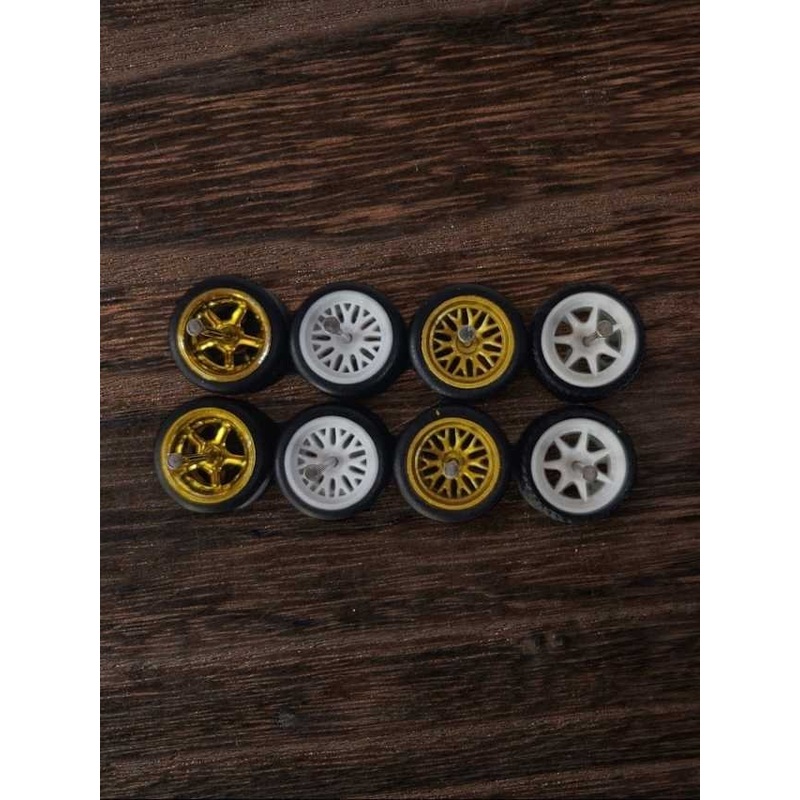 Rubber tires wheels (set 4) 1:64w-8