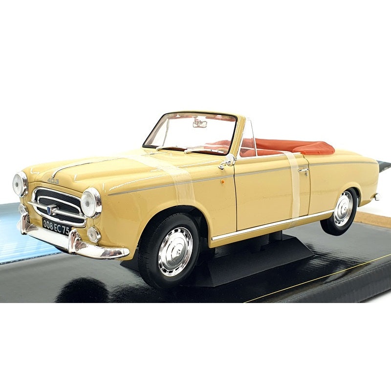 Solido 1/18 Scale 8165 - 1961 Peugeot 403 Cabriolet - Beige