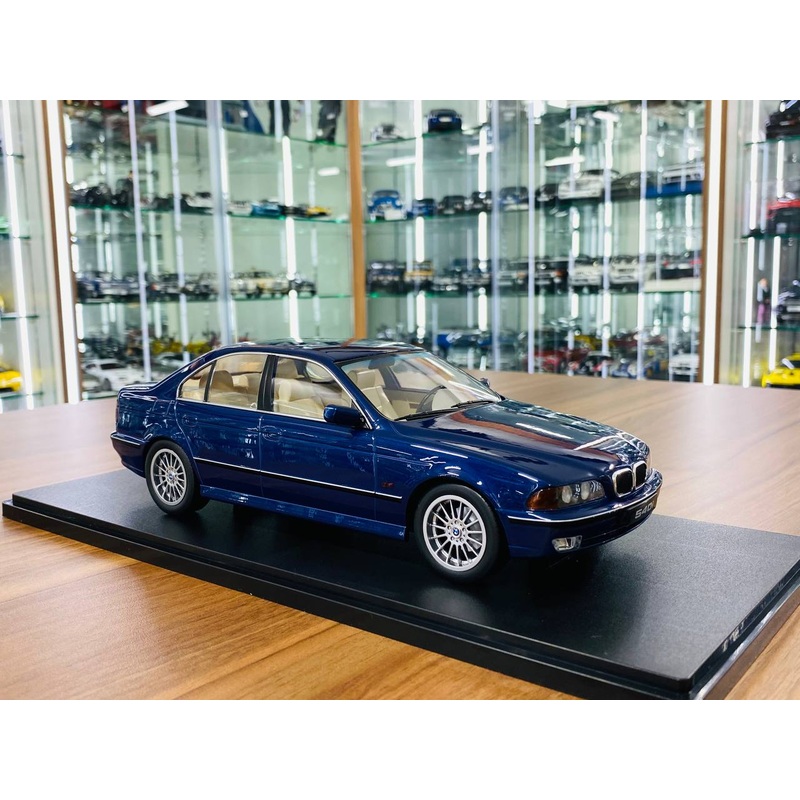 1/18 Diecast KK Scale BMW 540i E39 Sedan blue