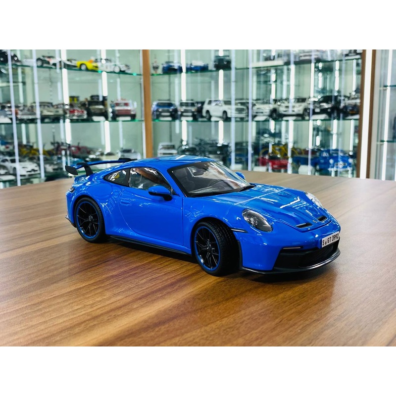 1/18 Diecast Maisto Porsche 911 GT3 blue