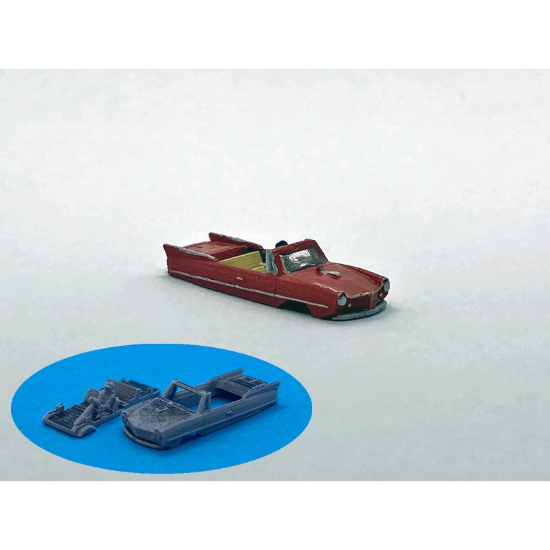 Amphicar 770 in the water