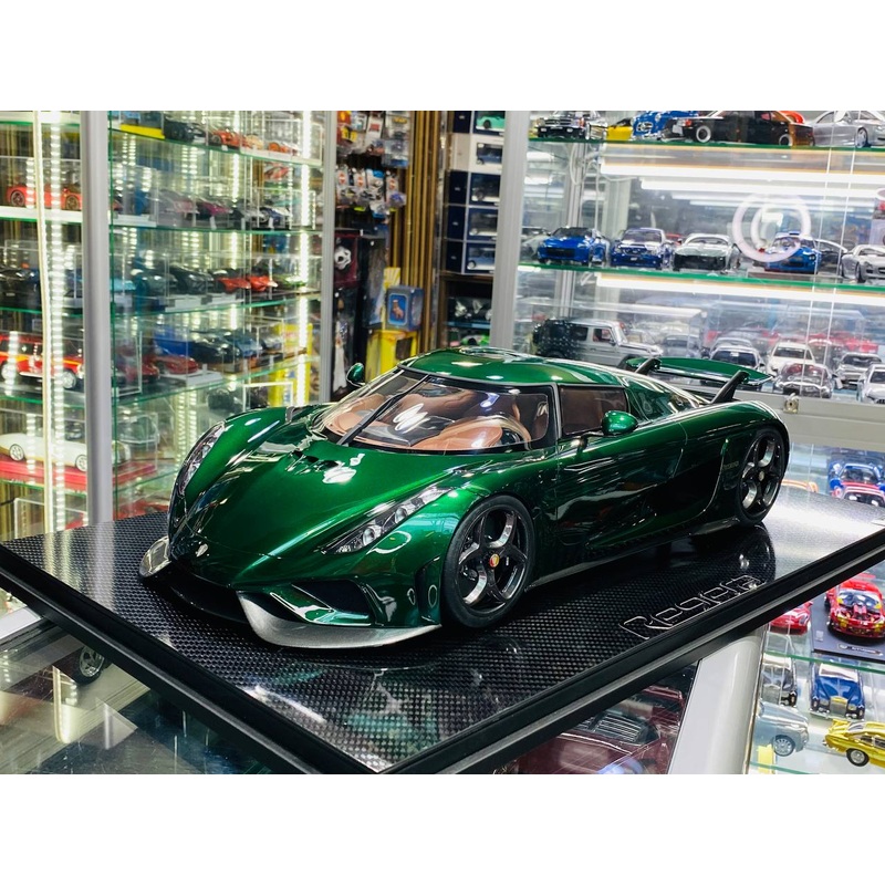 1/8 FrontiArt Koenigsegg Regera [Resin | Green Tinted Carbon | Limited Edition]