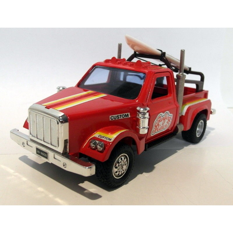 Shinsei 1/30 Scale Diecast - 608 American Pick-up truck red