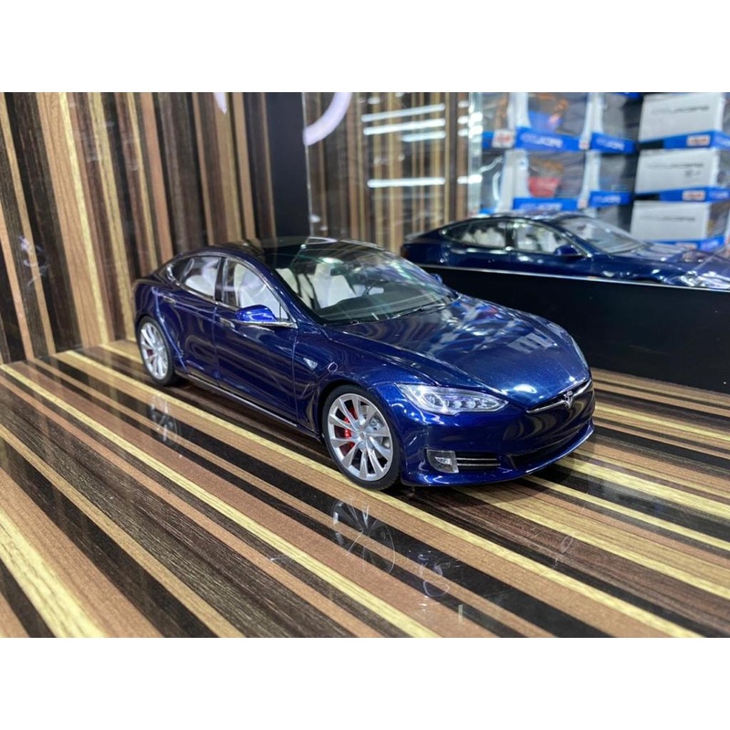 Tesla Model S Blue