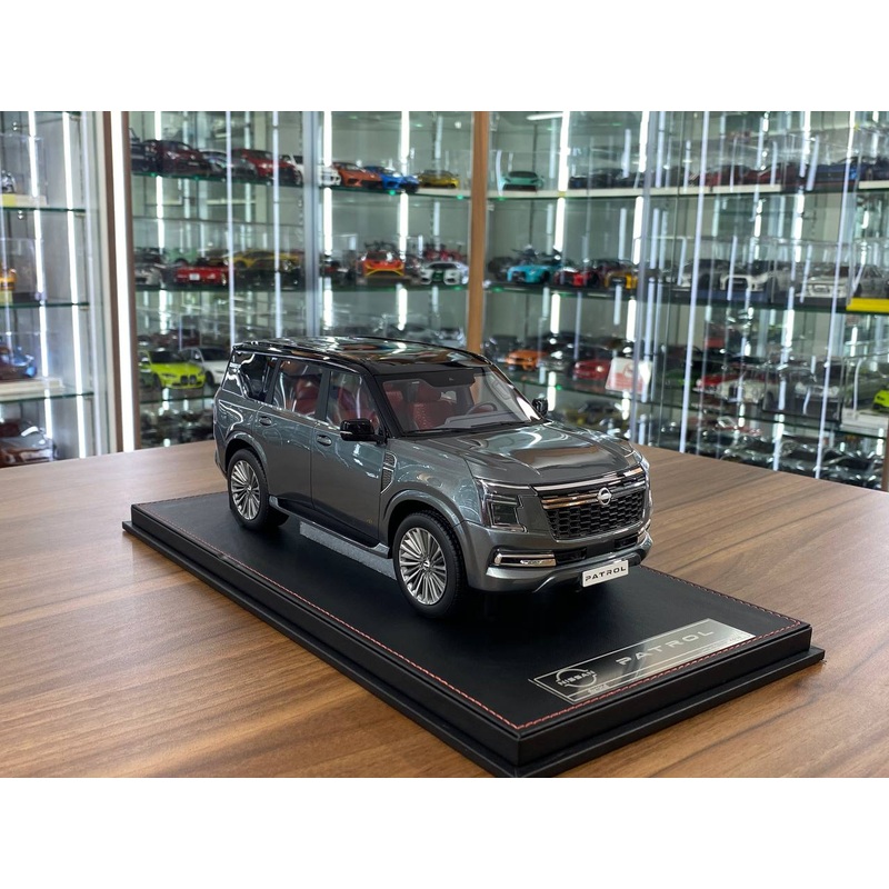 1/18 Diamand Nissan Patrol Y63 Platinum  Grey/Black  Limited Edition (50 pcs)