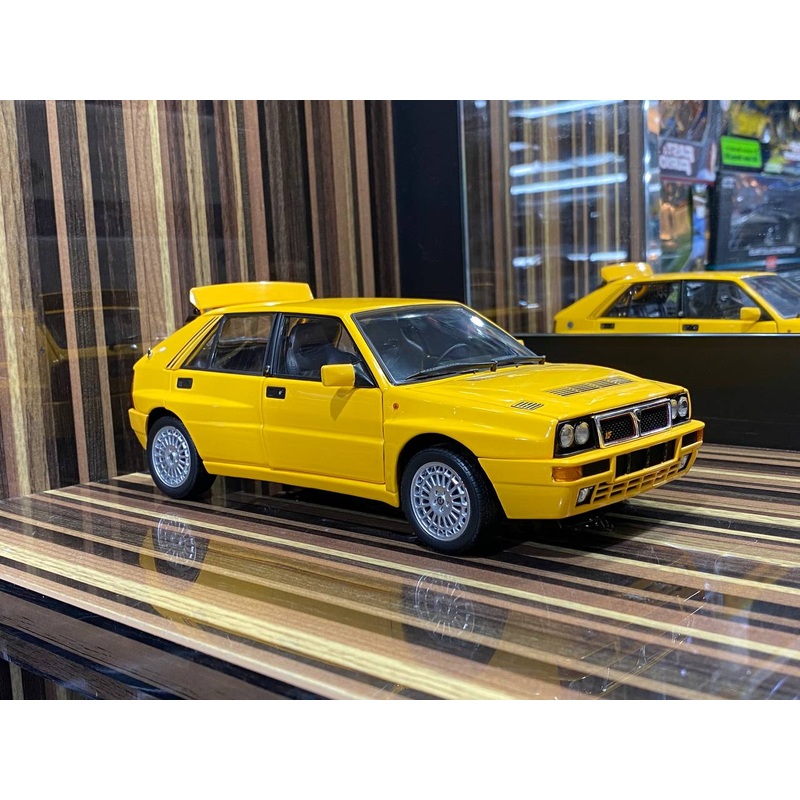 1/18 Diecast Lancia Delta HF Integrale Yellow Kyosho Scale Model Car