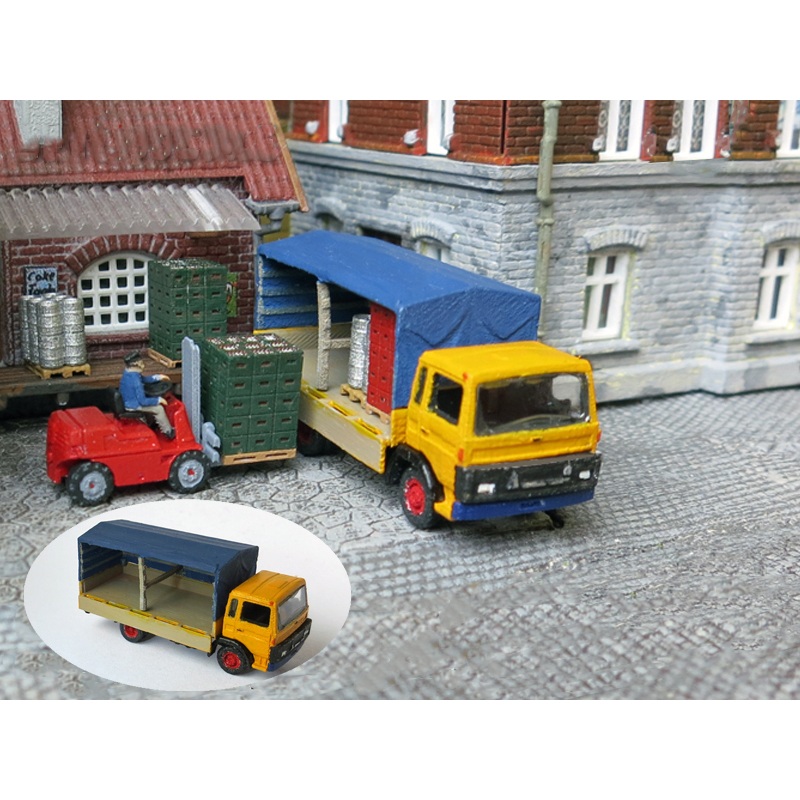 Club-of-Four Flatbed with open tarpaulin