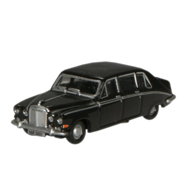 Daimler DS420 black