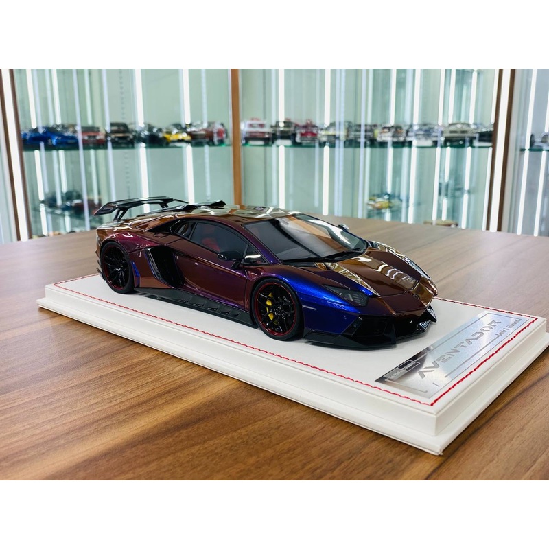 Davis & Giovanni Lamborghini Aventador Novitec Torado Resin Model - Chameleon Blue | 1/18 Scale